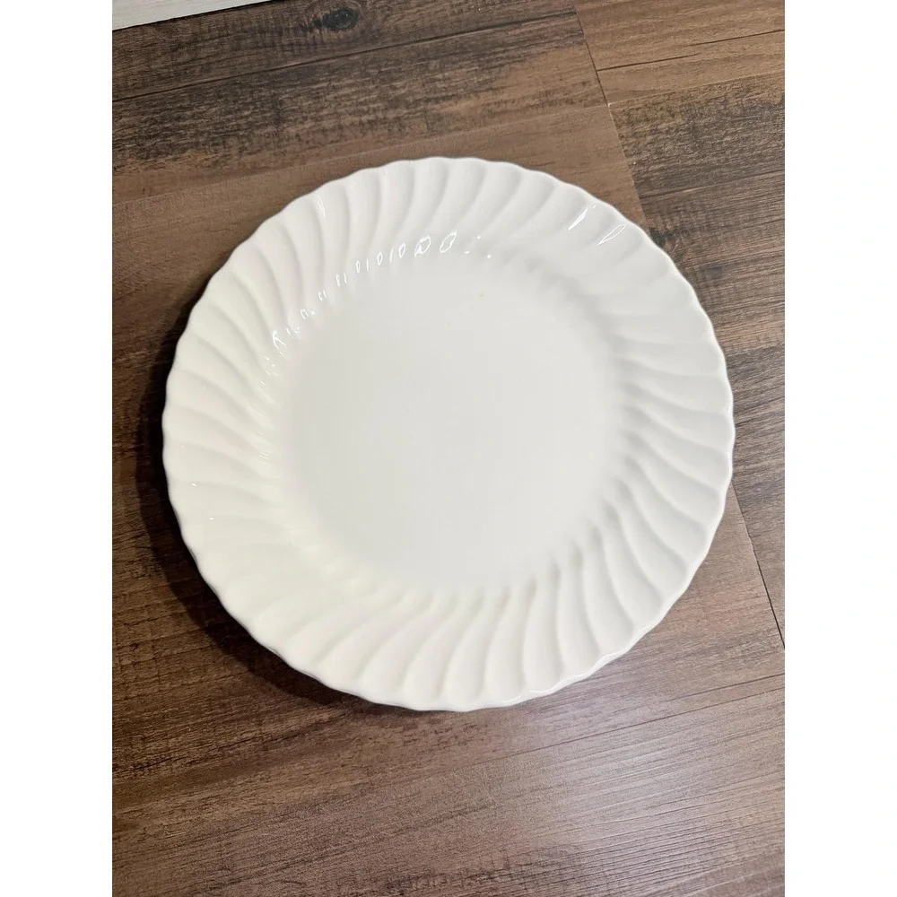 4 VTG 70s Johnson Brothers Snowhite Regency Dinner Plates White Swirl
